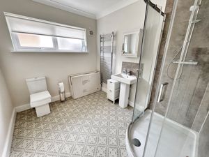 Photo 30- click for photo gallery